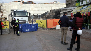 Boluda inşaat çalışmasını izlerken kamyonun altında kalan kişi öldü