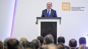 Çalışma ve Sosyal Güvenlik Bakanı Müezzinoğlu: