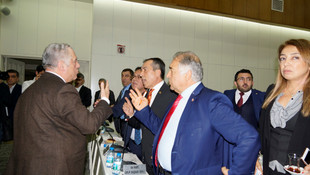 İzmir Büyükşehir Belediyesi 2017 bütçesi kabul edildi