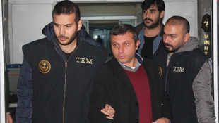 İzmir'de FETÖ/PDY operasyonu