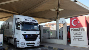 Kapıkule ve Hamzabeylideki tır kuyruğu 15 kilometreyi buldu