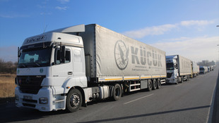 Kapıkule'de 13 kilometrelik tır kuyruğu