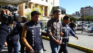 Kapkaç anı güvenlik kamerasında