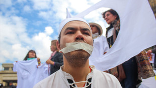 Kolombiya'da hükümetle FARC arasında barış anlaşması imzalandı