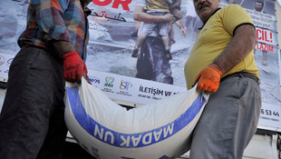 Lise öğrencilerinden Halep'e 5 ton un