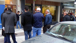 Manisa'da kuyumcudan oyuncak silahla soygun girişimi