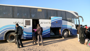 Musul'da kamplar doldu