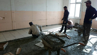 Okullarını el birliğiyle onardılar