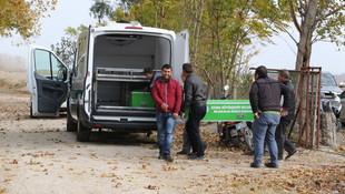 Polis memurunun, kardeşi ve yengesini öldürdüğü iddiası