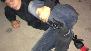 Polise havai fişekle saldırırken ayağından vuruldu