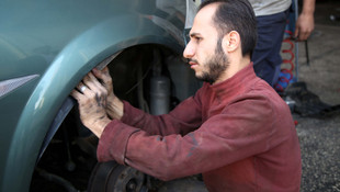 Savaş mağdurları mesleklerini Türkiye'de sürdürüyor