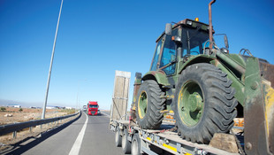 Sınıra tank ve zırhlı araç sevkiyatı