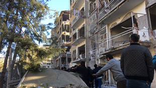 Diyarbakırda patlama! Adalet Bakanı Bozdağ; polis ve sivil şehitler var