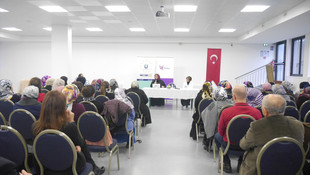 Strazburg'da Hayata Yön Veren Kadınlar konferansı