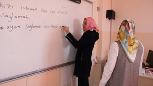 Suriyeli sığınmacılara Türkçe eğitimi