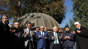Sütçü İmam kabri başında anıldı