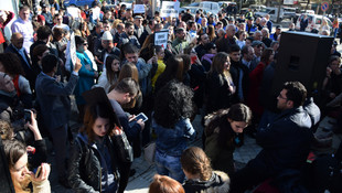 Tiran'da atık madde ithalatı protestosu