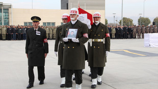 Tuncelide şehit düşen uzman çavuşlar için Elazığda tören düzenlendi