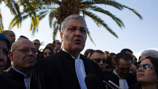 Tunuslu avukatlardan vergi protestosu