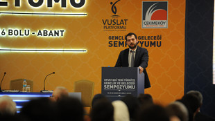 Ufuktaki Yeni Türkiye Gençlik ve Geleceği sempozyumu