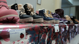 Üniversitelilerden, ihtiyaç sahibi öğrencilere yardım