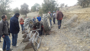 Uşak'ta traktör devrildi : 1 ölü