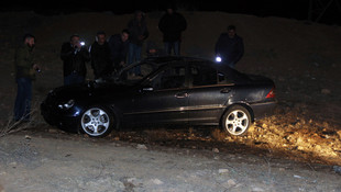 Yanan otomobilde erkek cesedi bulundu