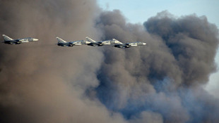 Rus savaş uçakları DEAŞı vurdu! 12 DEAŞlı öldü