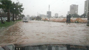 Mersinde eğitime yağmur engeli! Okullar 1 gün tatil edildi