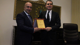 AB Bakanı ve Başmüzakereci Çelik Almanya'da