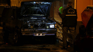 Adana’da 2 aracın kundaklandığı iddiası