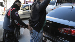 Adana'da 300 polisle huzur uygulaması