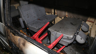 Adana'da hafif ticari araçta yangın: 1 yaralı