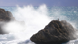 Akdeniz'de kuvvetli rüzgar