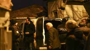 Ankara'da polis ekibine ateş açıldı