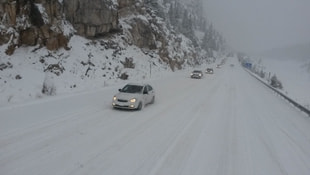 Antalya'da ulaşıma kar engeli