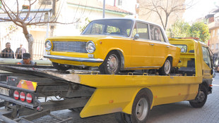 Aynı plakaya sahip iki otomobil otoparka çekildi