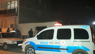 Bacayı temizlemek için çıktığı çatıdan düşerek öldü