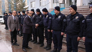 Bayburt Valisi Ustaoğlu'ndan polislere taziye ziyareti