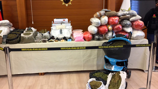 Bebek arabasıyla uyuşturucu sevkıyatına operasyon