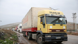 BM'nin yardım tırları, Suriye'ye geçiş yaptı
