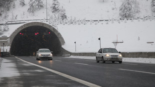 Bolu Dağı'nda kar yağışı
