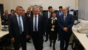 Burdur'da Hayvan Hastalıkları Tanı Teknolojileri Merkezi açıldı