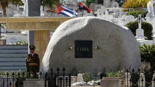 Castro'nun külleri defnedildi