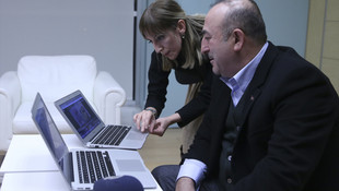 Çavuşoğlu AA'nın Yılın Fotoğrafları oylamasına katıldı