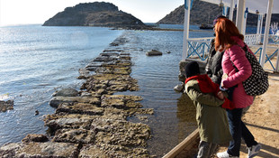 Deniz çekildi tarihi surlar ortaya çıktı