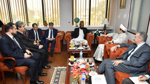 Diyanet İşleri Başkanı Görmez Pakistan'da