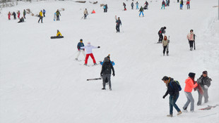 Doğu Anadolu'da kar altında düğün