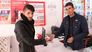 Dövizi bozdurana kulaklık bedava