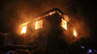 Düzce'de ev yangını